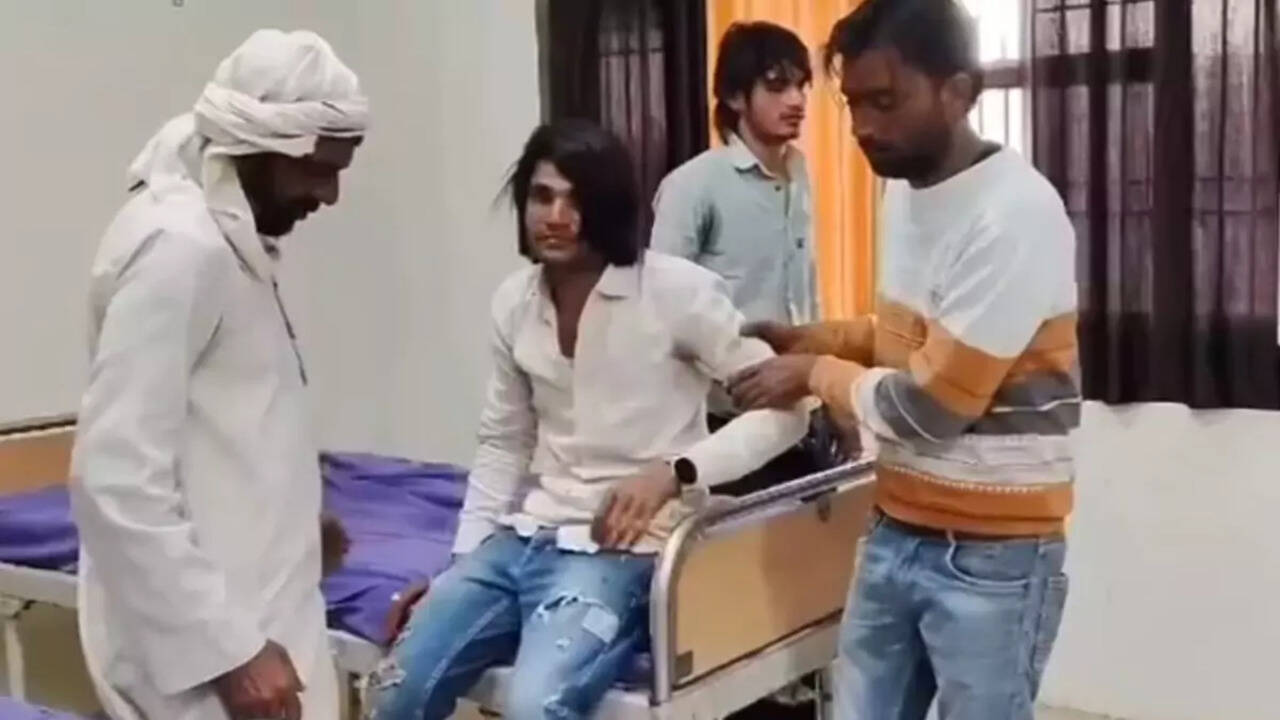 हरियाणा के नूंह में दो गुटों में झड़प, सिगरेट के पैकेट को लेकर हुआ बवाल, 9 लोग घायल, फायरिंग और पथराव से मची अफरा-तफरी