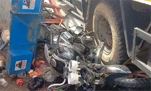 Haryana: हरियाणा में बेकाबू कैंटर ने कई लोगों को कुचला, 1 की मौत 5 घायल