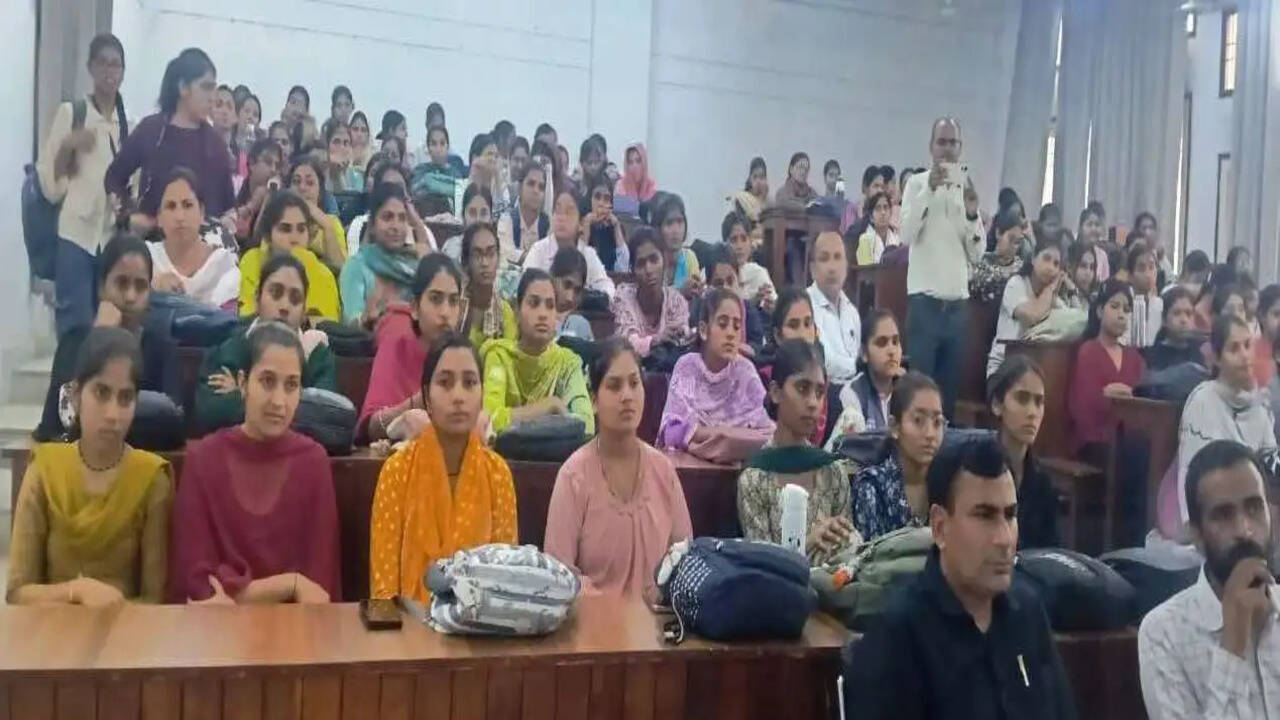 स्व-गणना करने की प्रक्रिया, इसके महत्व के बारे में किया जागरूक