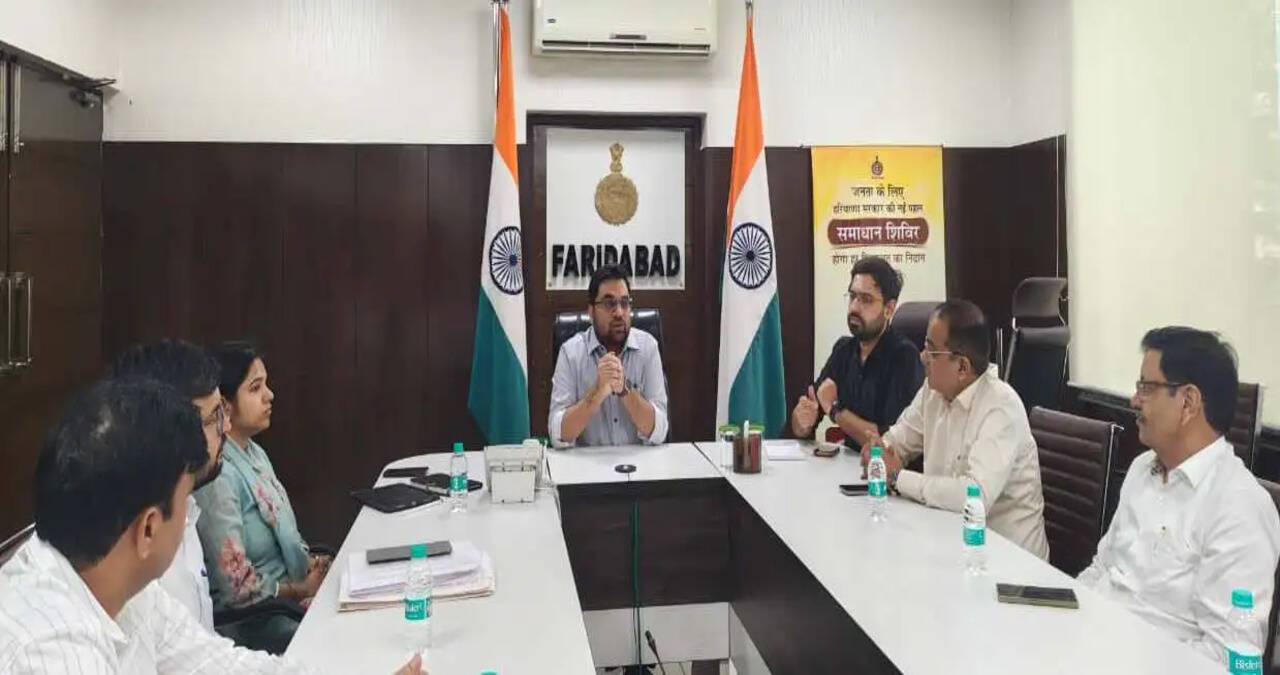 &nbsp;फरीदाबाद हाफ मैराथॉन की सफलता में औद्योगिक प्रतिष्ठानों की भागीदारी महत्वपूर्ण : डीसी आयुष सिन्हा
