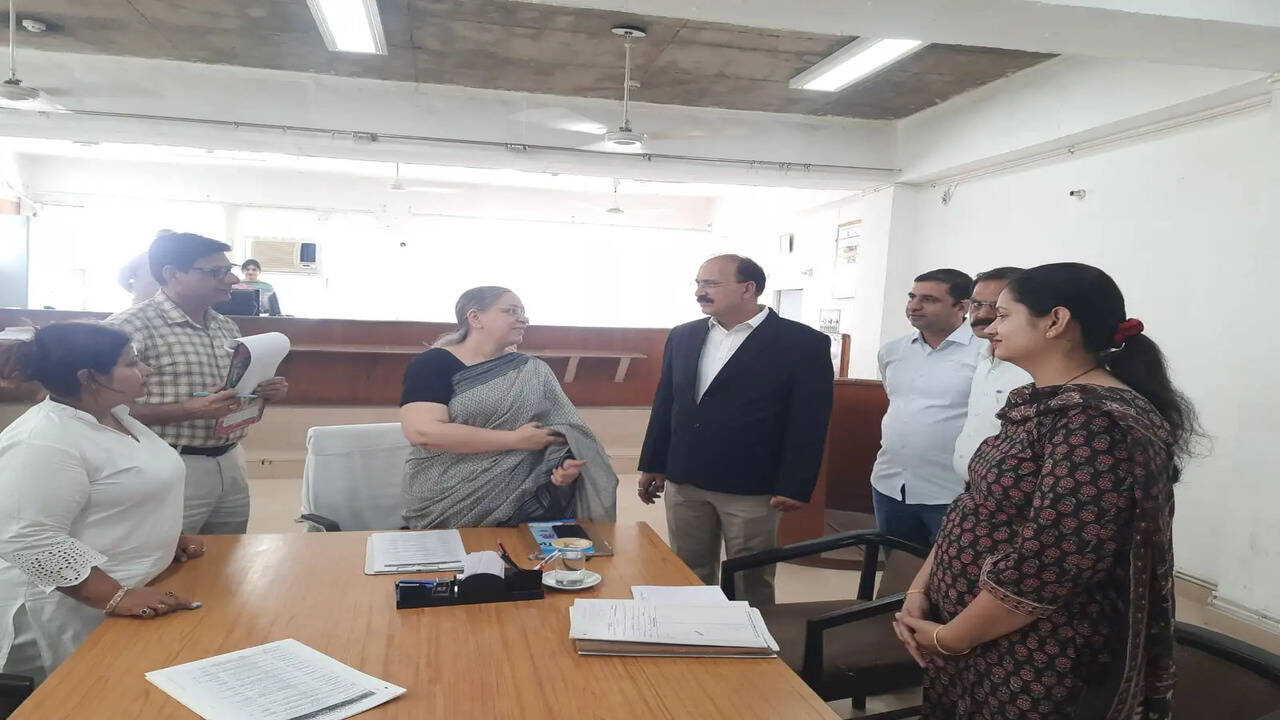 राष्ट्रीय लोक अदालत में 19 हजार से अधिक मामलों का निपटारा, 3.52 करोड़ रुपये से अधिक राशि के समझौते