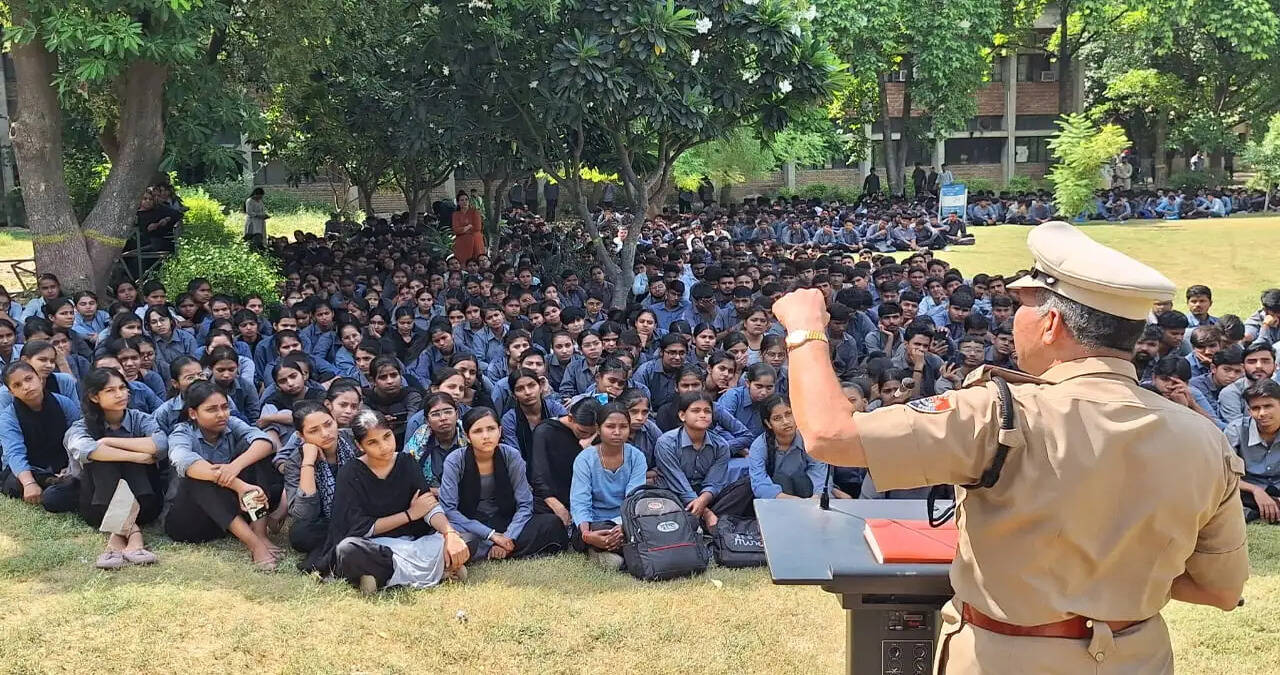 राजकीय बहुतकनीकी संस्थान में एनसीबी ने विद्यार्थियों को नशे के दुष्परिणामों के प्रति किया जागरूक