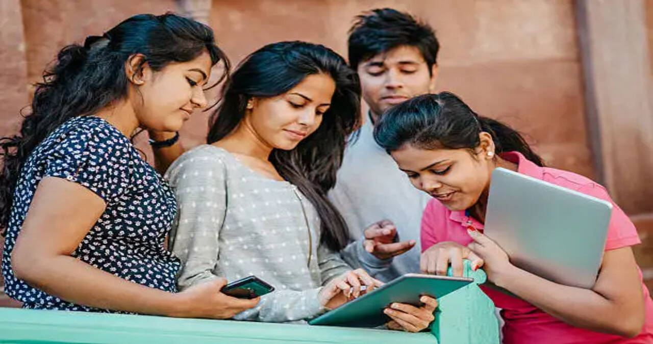 हिसार जिले में&nbsp;अब जाट सी.सै. स्कूल, नजदीक फव्वारा चौंक, हिसार में आयोजित होगी एचटेट बायोमेट्रिक वेरिफिकेशन