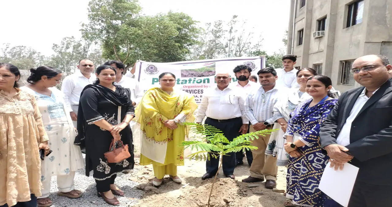 &nbsp;विश्व अंतर्राष्ट्रीय न्याय दिवस पर विधिक जागरूकता कार्यक्रम आयोजित&nbsp;