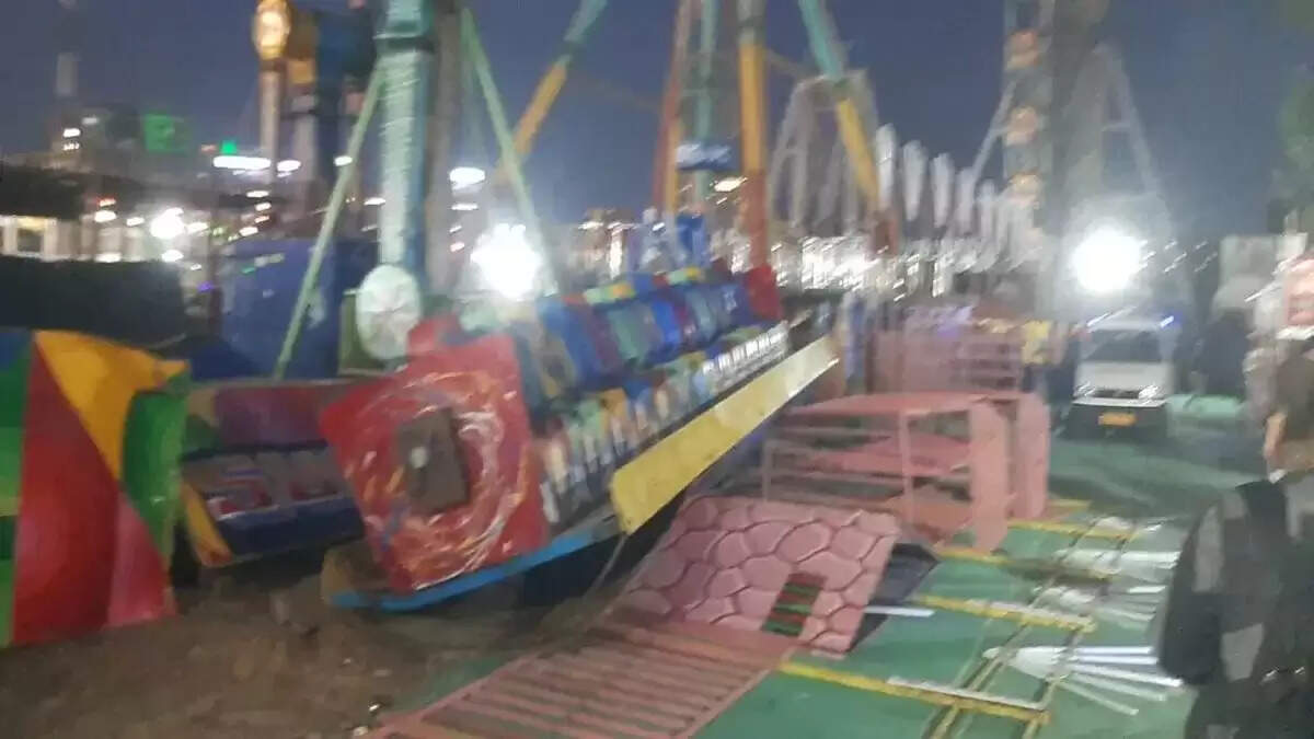 Major accident at Surajkund fair in Haryana, SHO dies