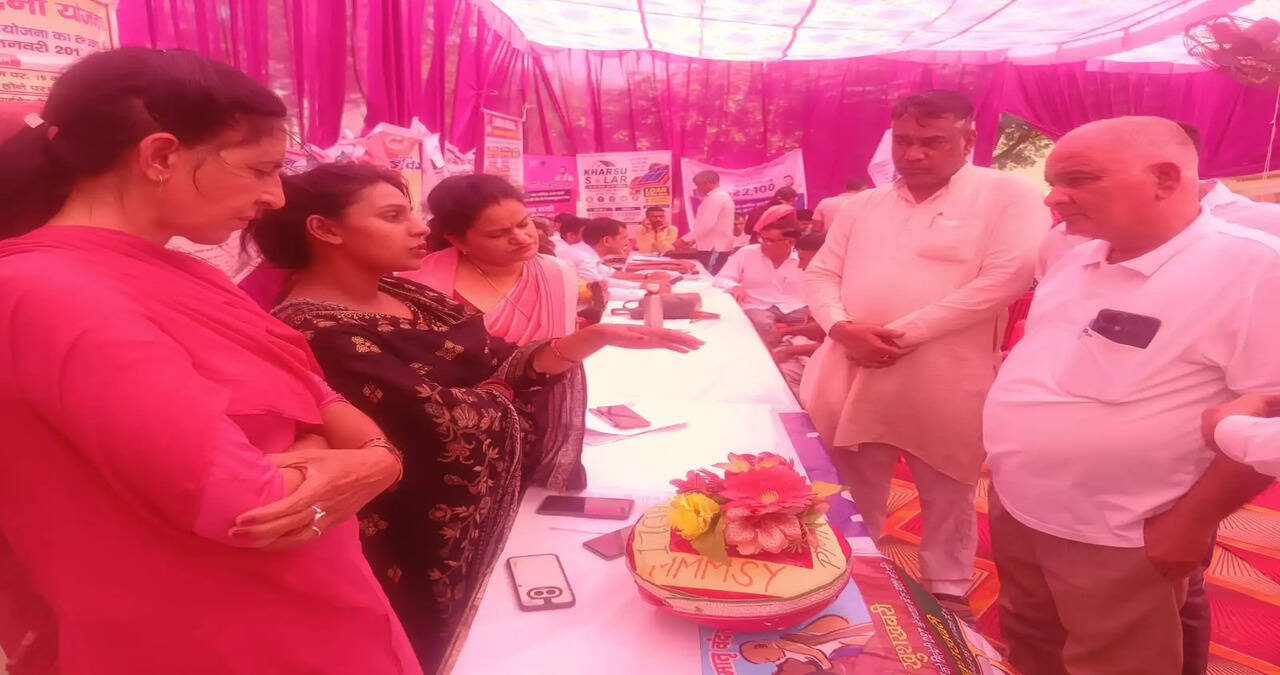 &nbsp;- बहल में सेवा सेतु शिविर में नागरिकों को दी सरकारी योजनाओं की जानकारी