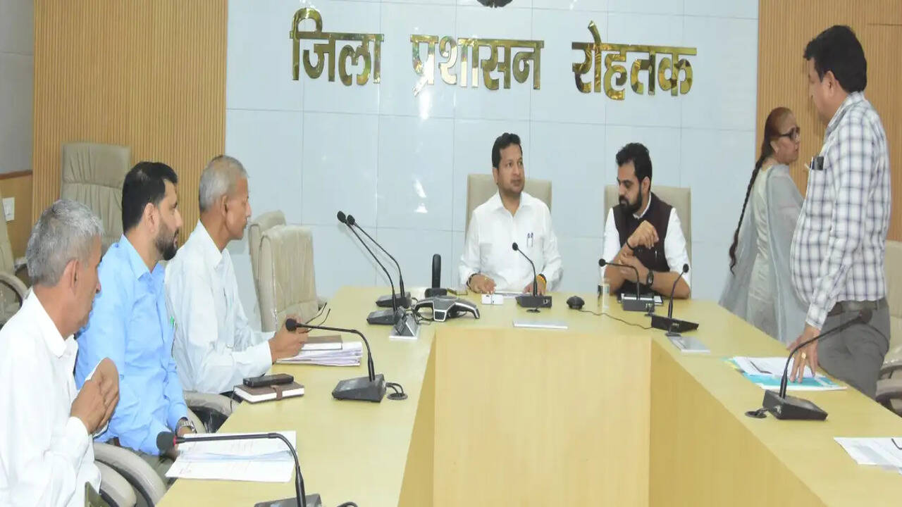 जिला में ग्रामीण विकास की गति हुई तेज :- उपायुक्त सचिन गुप्ता