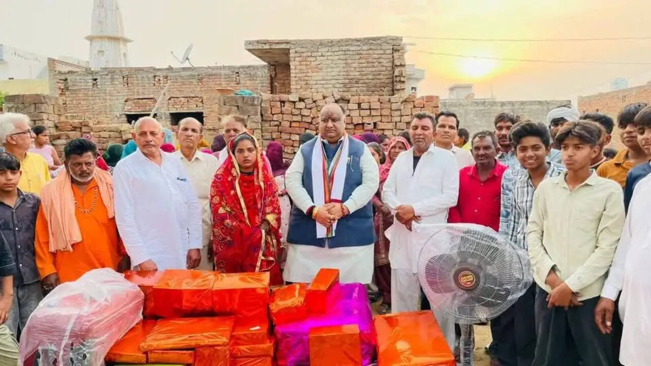 गांव डिंग में हारे का सहारा ट्रस्ट ने भरा गया 69वाँ भात