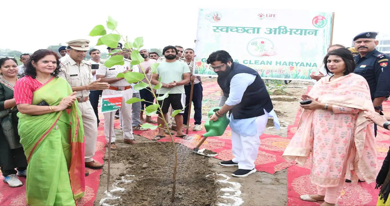 हरियाली बढ़ाने के साथ पेड़-पौधों का संरक्षण भी जरूरी : कार्तिकेय शर्मा