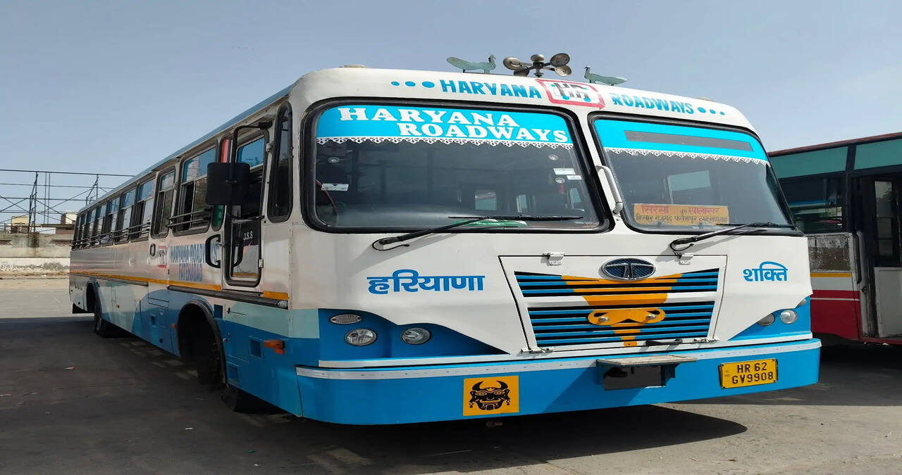 रोडवेज कर्मचारियों की&nbsp;80&nbsp;से&nbsp;90&nbsp;प्रतिशत मांगों पर बनी सहमति,&nbsp;एक माह बाद होगी फैसलों की समीक्षा: परिवहन मंत्री अनिल विज