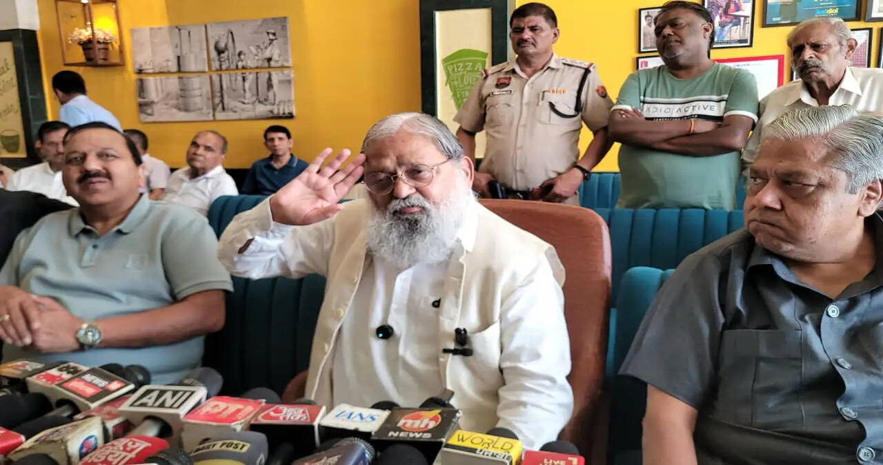 *&ldquo;प्रधानमंत्री नरेंद्र मोदी सच्चे लोकतांत्रिक जिन्हें प्रजातंत्र पर पूरा विश्वास, उन्होंने बच्चों की भावनाएं समझी और उन्हें माना&rdquo; - ऊर्जा मंत्री अनिल विज*
