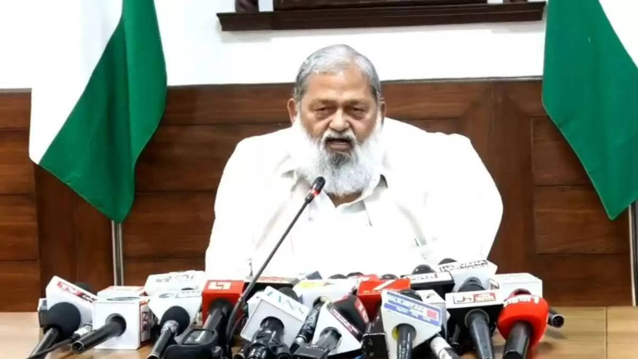 हरियाणा में बिजली चोरी पर कड़ा शिकंजा; मंत्री अनिल विज का सख्त आदेश, लापरवाही बर्दाश्त नहीं