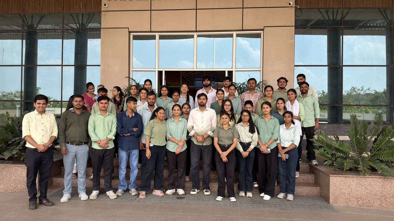 एमडीयू कुलसचिव (रजिस्ट्रार) डॉ. कृष्णकांत की त्वरित कार्रवाई: विद्यार्थियों और शिक्षकों की समस्या को जायज मान तत्काल प्रभाव से किया समाधान।*