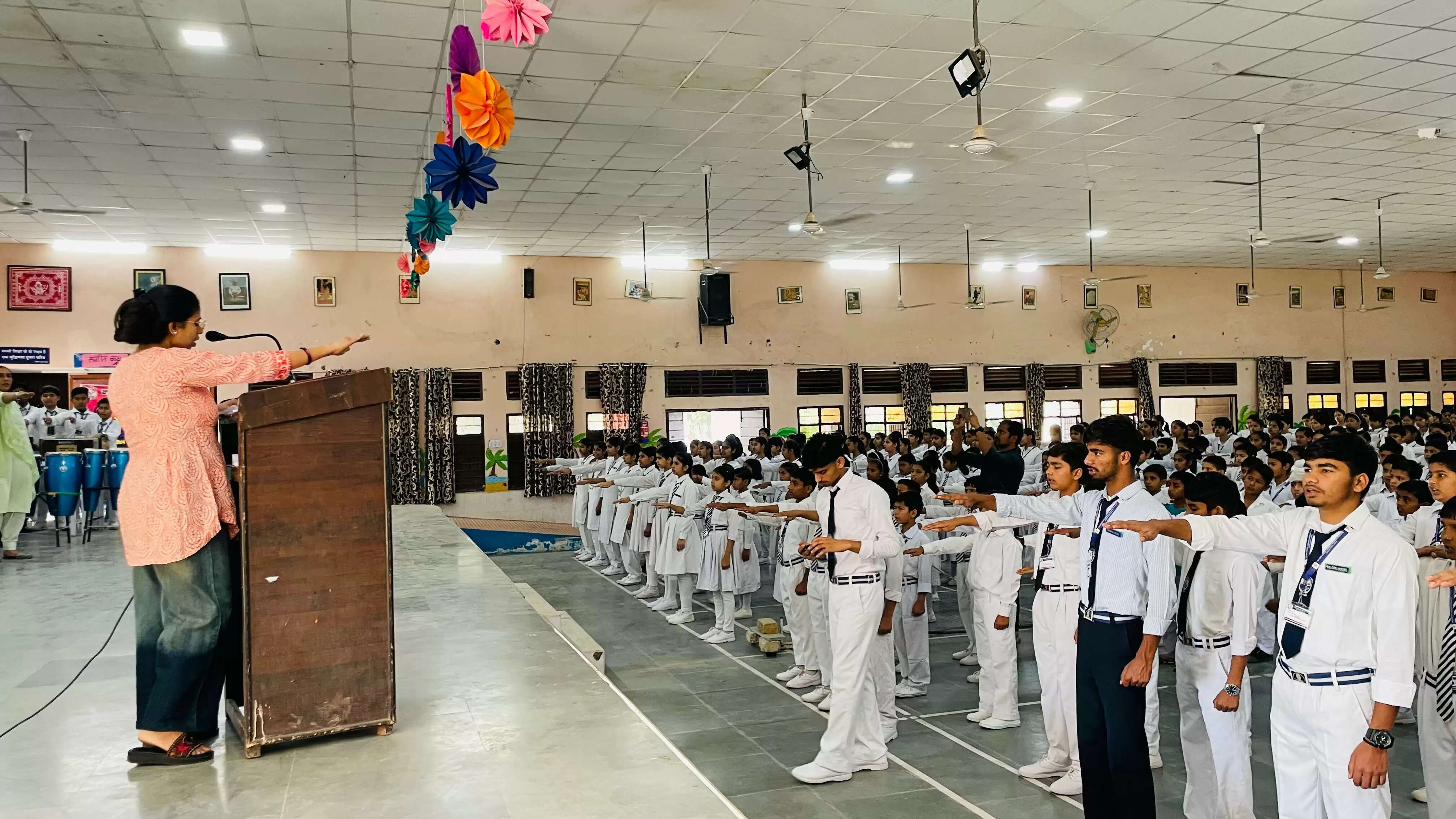 विद्यार्थियों ने पर्यावरण संरक्षण का लिया संकल्प, विश्व पृथ्वी दिवस पर जेएनवी ओढ़ा में जागरूकता कार्यक्रम आयोजित