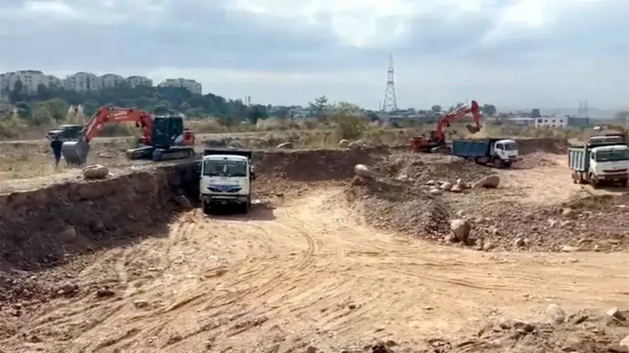 हरियाणा में 14 नामजद सहित कई लोगों पर FIR, घग्गर नदी में अवैध खनन का मामला