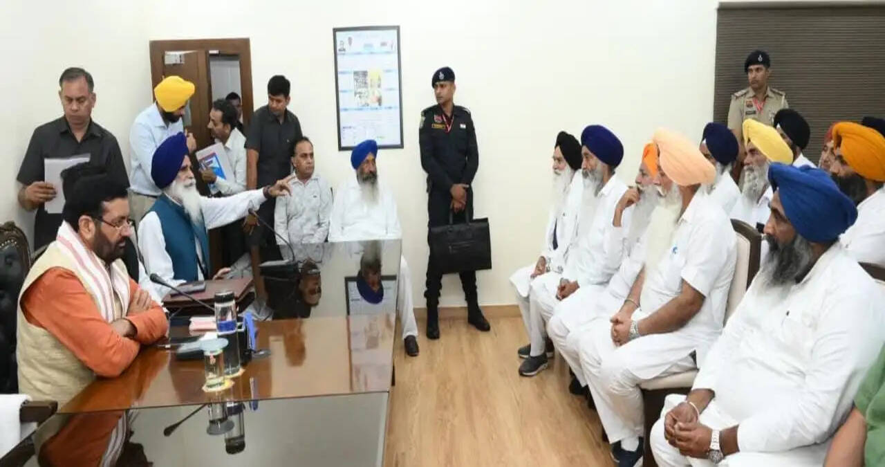 Representatives of various Sikh organisations meet Haryana Chief Minister Nayab Singh Saini