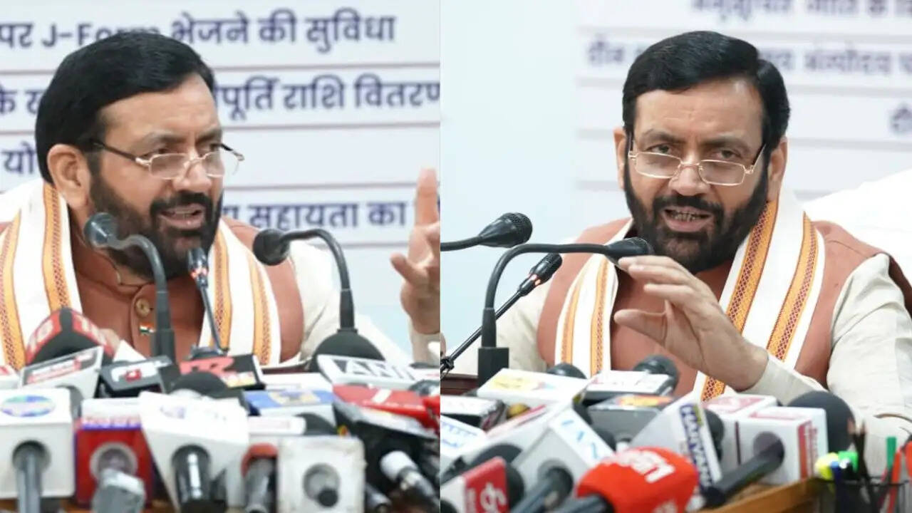 हरियाणा के मुख्यमंत्री ने&nbsp;58&nbsp;लाख लाभार्थियों को जारी किए&nbsp;2115&nbsp;करोड़ रुपये, देखें पूरी लिस्ट&nbsp;
