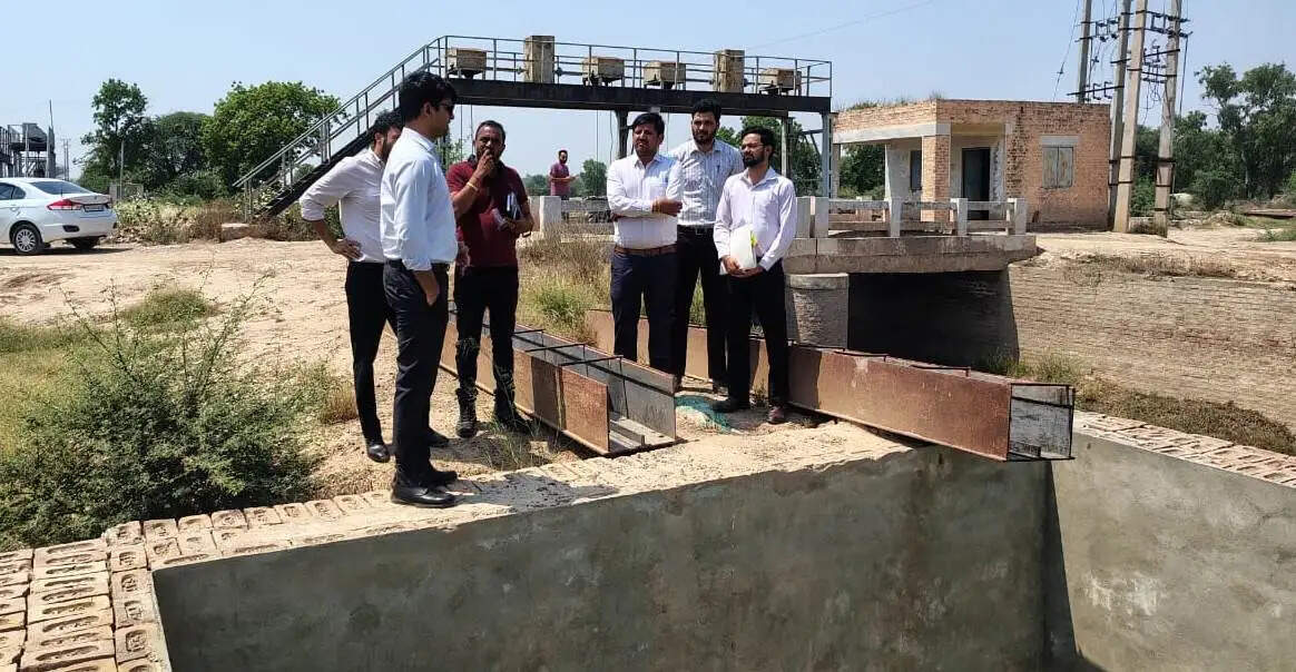 एडीसी अर्पित संगल ने ओटू वियर का किया औचक निरीक्षण