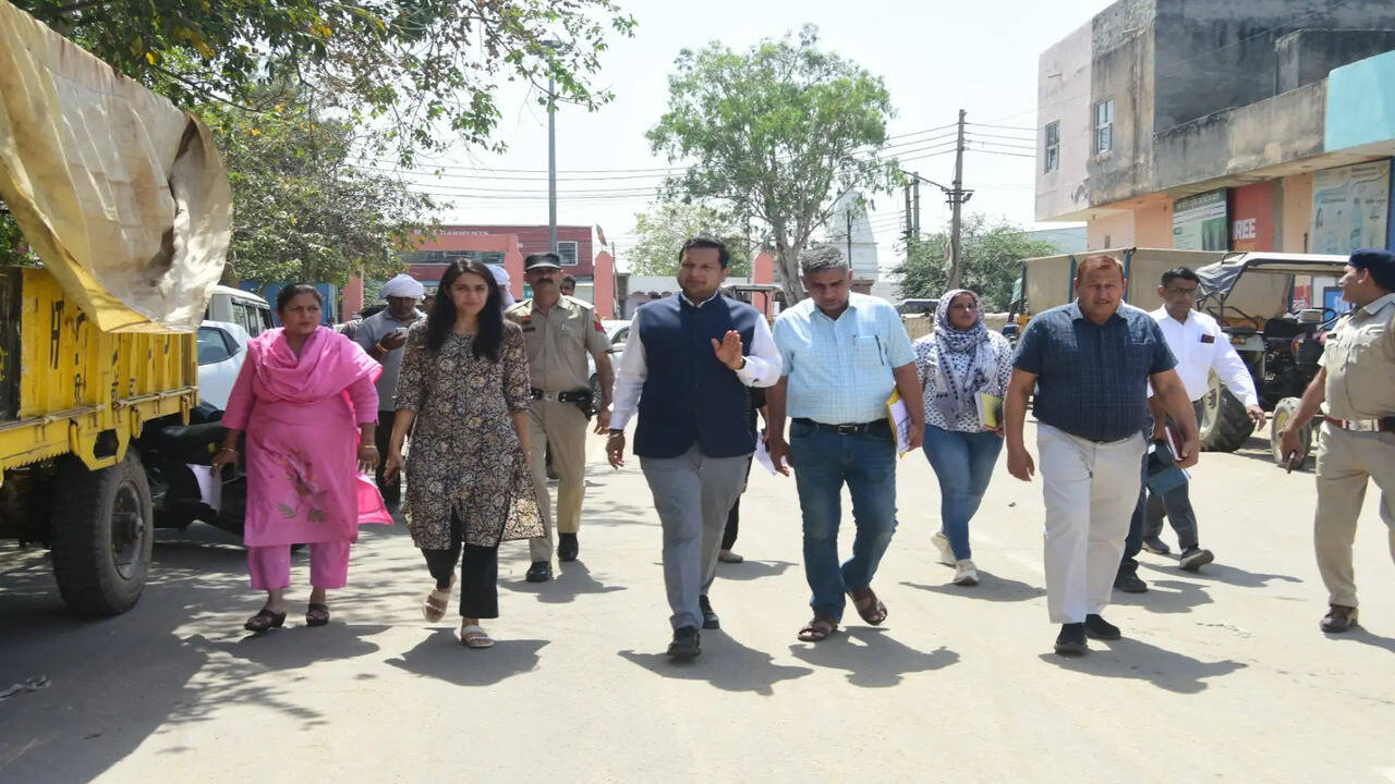 &nbsp;सामाजिक न्याय व समानता के प्रतीक थे डॉ. अंबेडकर :- उपायुक्त सचिन गुप्ता