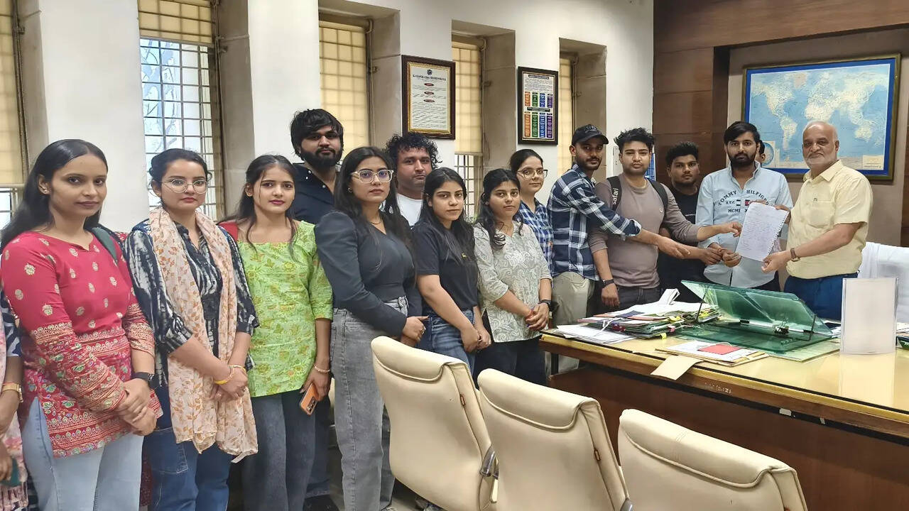 एमडीयू प्रशासन की लापरवाही से अटके पीजीडीटी विद्यार्थियों के परिणाम, एएसएपी ने दी आंदोलन की चेतावनी