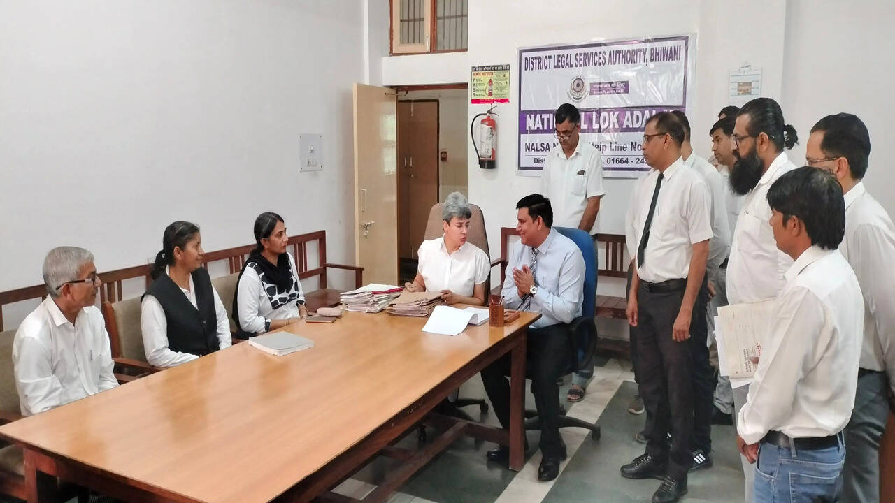 राष्ट्रीय लोक अदालत&nbsp; में 11476 केसो का किया&nbsp;निपटान :- सीजेएम पवन कुमार