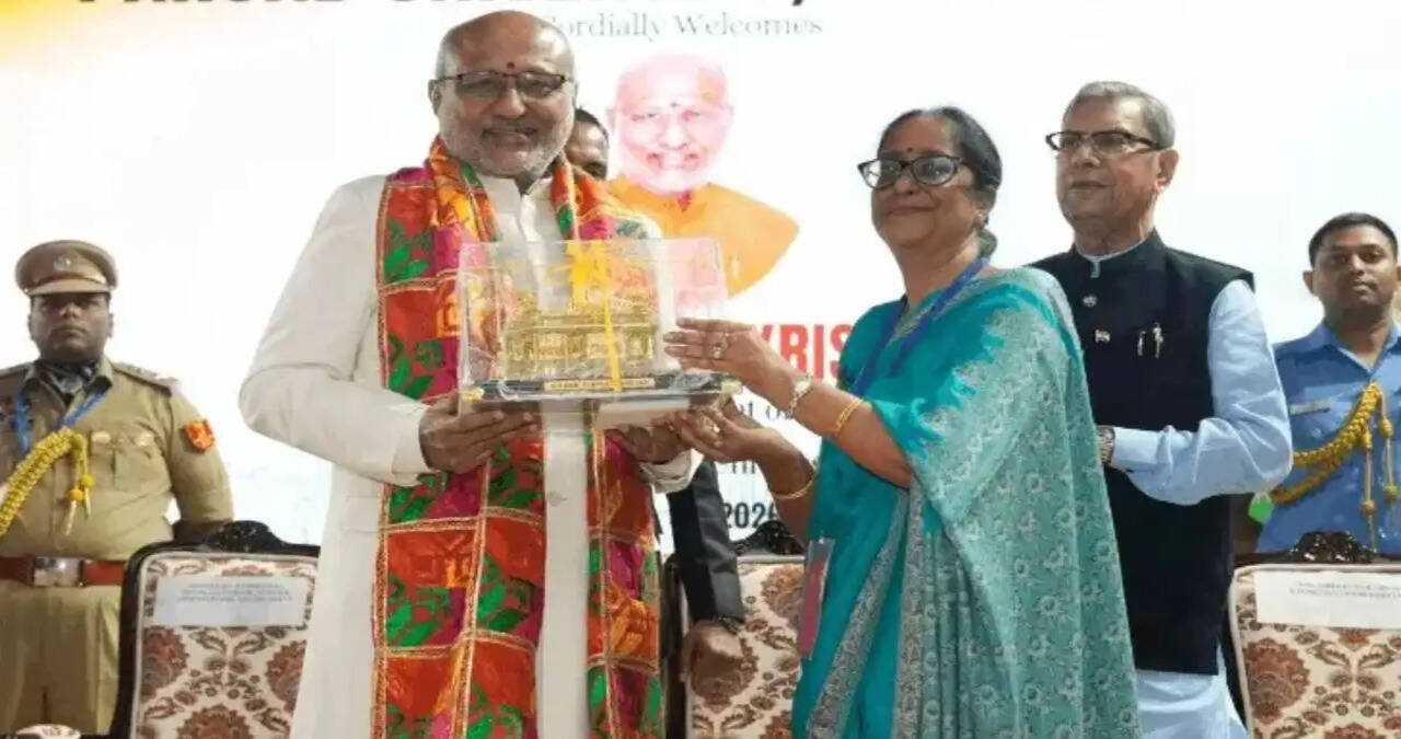 उपराष्ट्रपति राधाकृष्णन बोले-नशे से स्टूडेंट रहें दूर:चंडीगढ़ में वैज्ञानिक केंद्र का किया उद्घाटन
