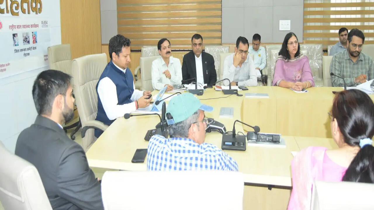 21 अप्रैल 2026 को राष्ट्रीय कृमि मुक्ति दिवस पर सभी लक्षित बच्चों व महिलाओं को खिलाएं कृमि नाशक दवाई :- उपायुक्त सचिन गुप्ता