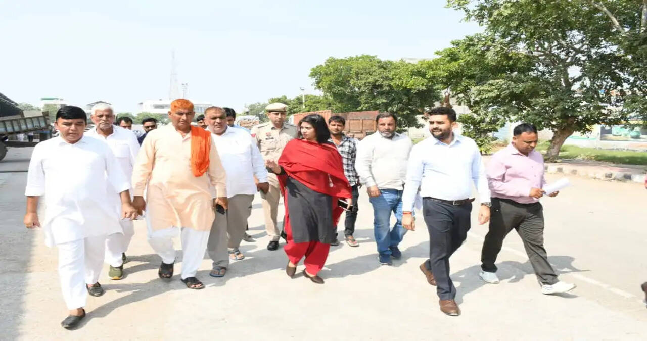 &nbsp;खरीफ फसल खरीद प्रक्रिया को सुचारू व पारदर्शी रखना प्रशासन की प्राथमिकता : डीसी