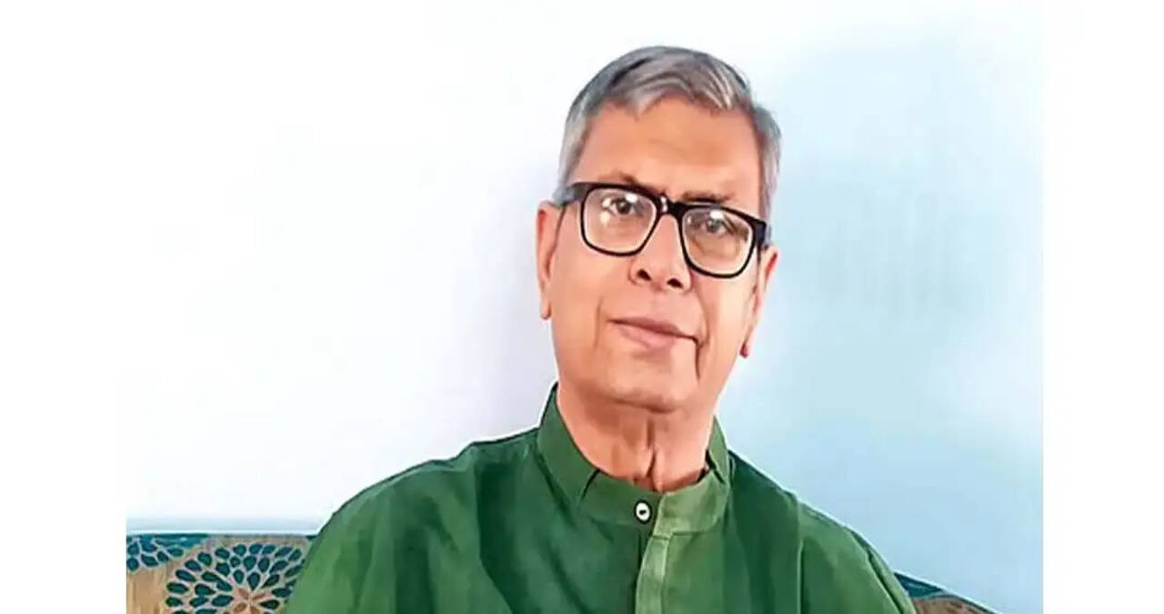 Veer Nari Samman Samaroh Held in Haryana, Governor Prof. Ashim Kumar Ghosh Presented with Memento