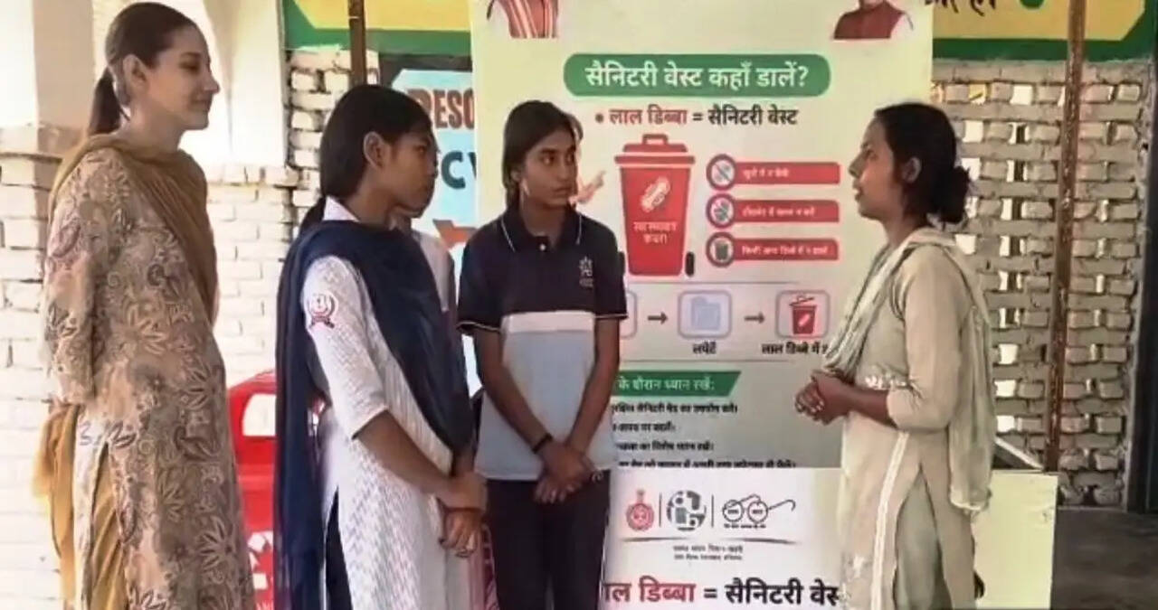 &nbsp;सार्वजनिक स्थलों पर चलाया स्वच्छता अभियान, स्कूलों में महिला स्वास्थ्य को लेकर भी किया जागरूक