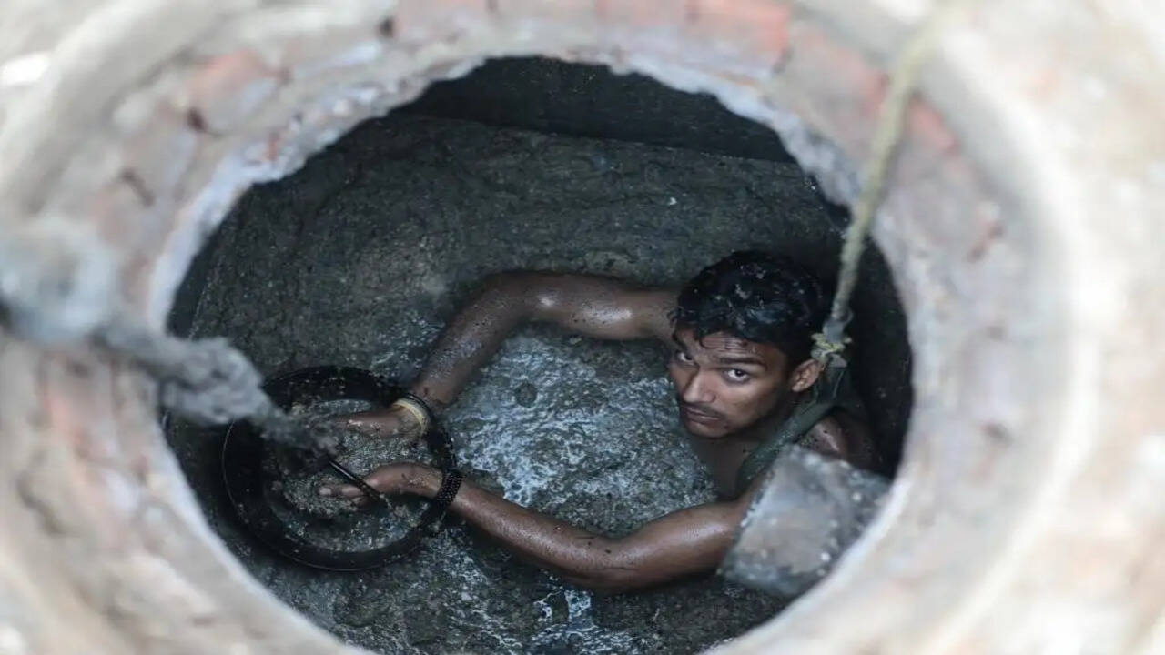 मैनुअल स्कैवेंजिंग से जुड़े व्यक्ति 15 मई तक करवा सकते हैं पंजीकरण