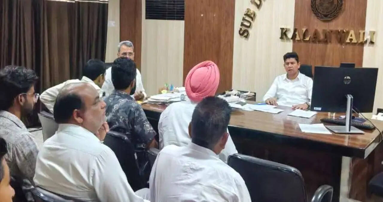 &nbsp;समाधान शिविर में एसडीएम ने सुनी जनशिकायतें