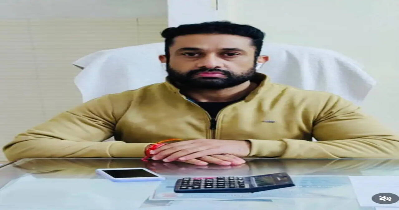 नवंबर&nbsp;माह में पेंशनरों को जमा करवाना होगा वार्षिक जीवन प्रमाण पत्र : जिला खजाना अधिकारी संजय सिंह छौकर