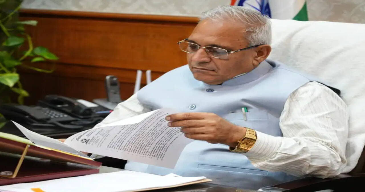 PWD Minister Orders Strict Enforcement of Sewerage and Manhole Safety Norms