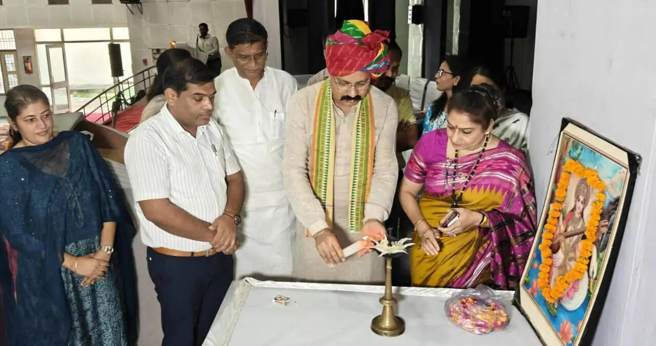 &nbsp;झज्जर स्थित राजकीय पीजी नेहरू कॉलेज परिसर में जिला स्तरीय पंच सम्मेलन आयोजित