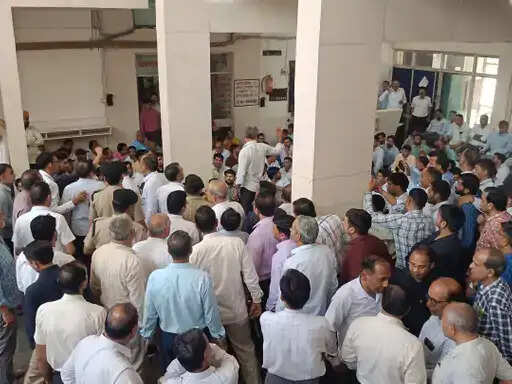 हरियाणा विद्यालय शिक्षा बोर्ड में HTET 2024 का रिकॉर्ड डिस्ट्रॉय करने पर बड़ा विवाद, कर्मचारियों ने शुरू की हड़ताल