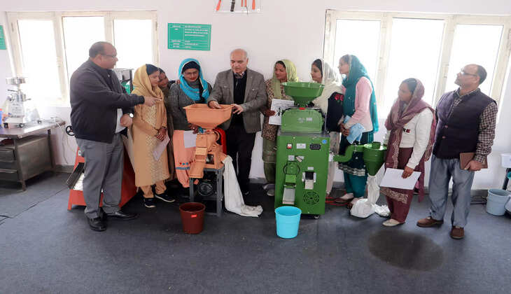 महिला किसान बनीं कृषि यंत्रीकरण की सशक्त भागीदारः टीटीसी में प्रशिक्षण उपरांत 48 महिला किसानों को प्रमाण-पत्र वितरित