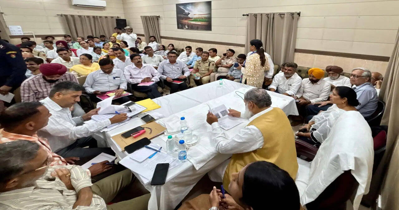  &nbsp;  *Three-Member Committee Under ADC Ordered to Probe Alleged Unauthorized Colony on Land in Mandor, Ambala Cantt: Anil Vij*