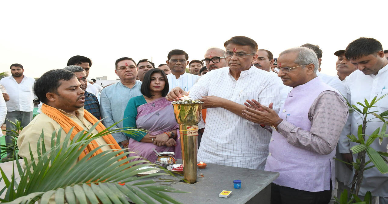 *सेवा को राष्ट्र निर्माण से जोड़कर विकसित भारत के संकल्प को साकार करें : ओमप्रकाश धनखड़*