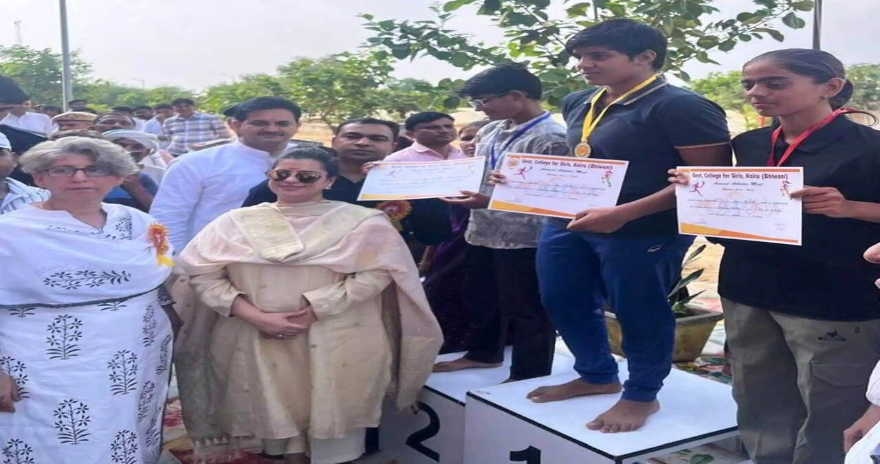 युवाओं को शहीदों के बलिदान से प्रेरणा लेनी चाहिए: श्रुति चौधरी