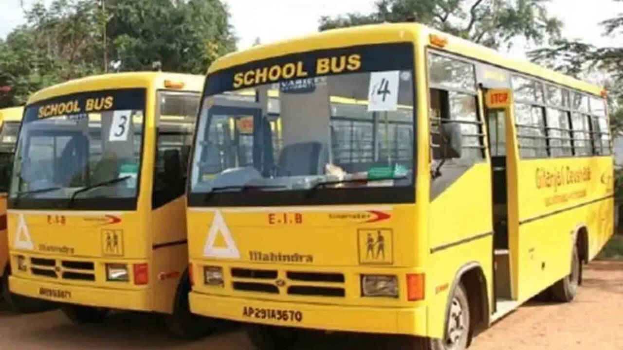 हरियाणा मानवाधिकार आयोग का कड़ा निर्देश, स्कूल बसों में सीसीटीवी रिकॉर्डिंग जरूरी