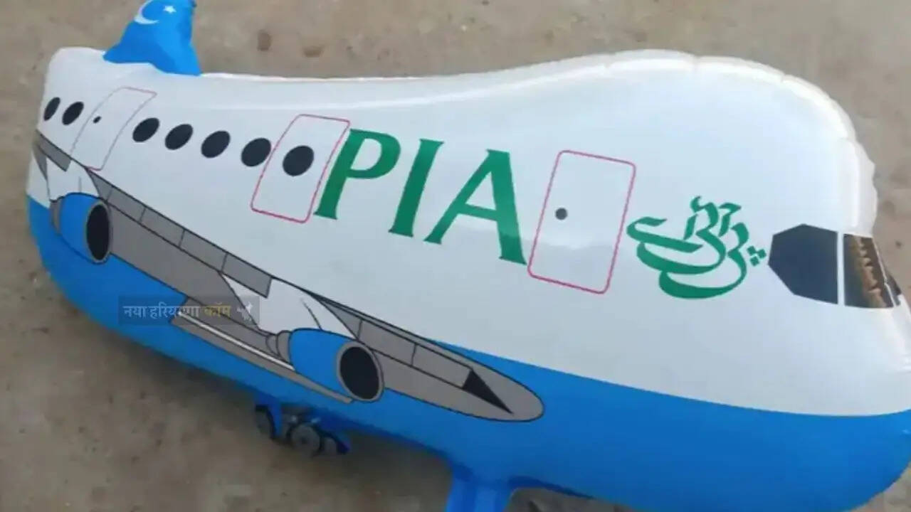 हरियाणा-राजस्थान की सीमा पर खेतों में मिला PIA लिखा गुब्बारा, मौके पर पहुंची पुलिस