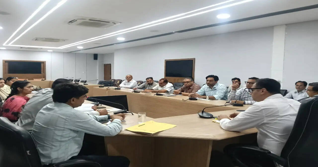 &nbsp;युवा सामाजिक सेवा, पर्यावरण संरक्षण और नशा मुक्ति अभियान में सक्रिय भूमिकाएं निभाएं: अजय कुमार