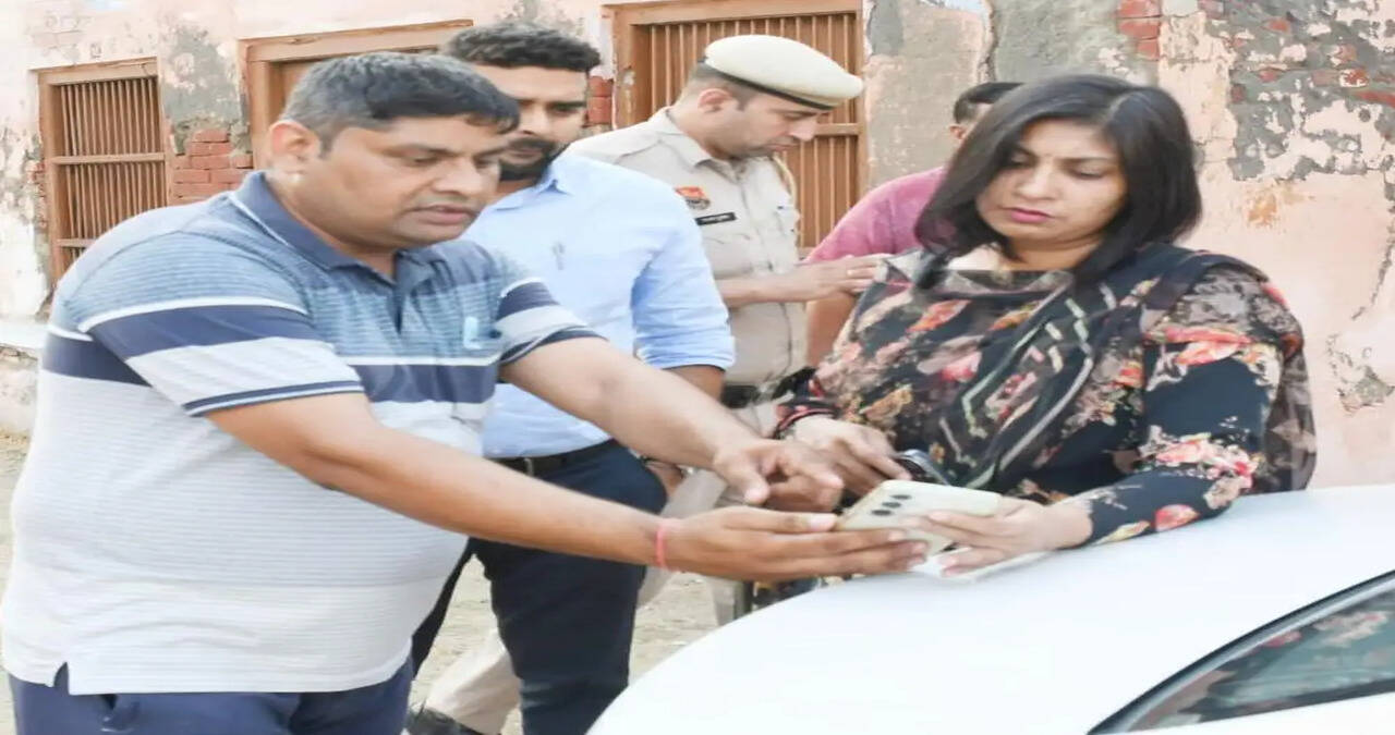 डीसी एवं जिला निर्वाचन अधिकारी वर्षा खांगवाल ने पात्र मतदाताओं से किया आह्वान