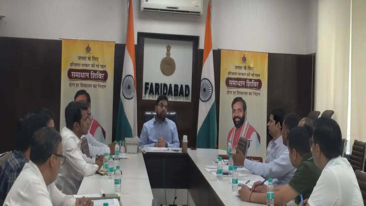 फरीदाबाद में PACS के जरिए किसानों को मिल रही ऋण व कृषि इनपुट सुविधाएं : डीसी