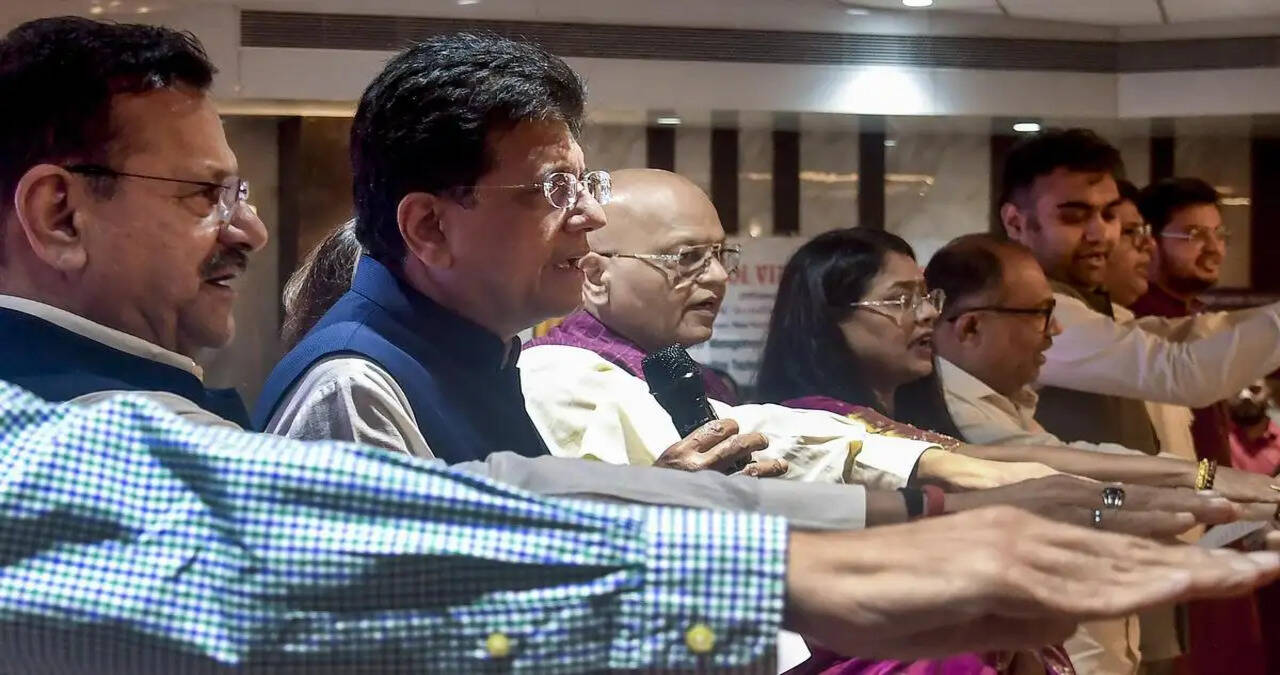 Protecting Youth from Drug Abuse Is Essential to Realizing the Dream of a Developed India: Governor  &nbsp;