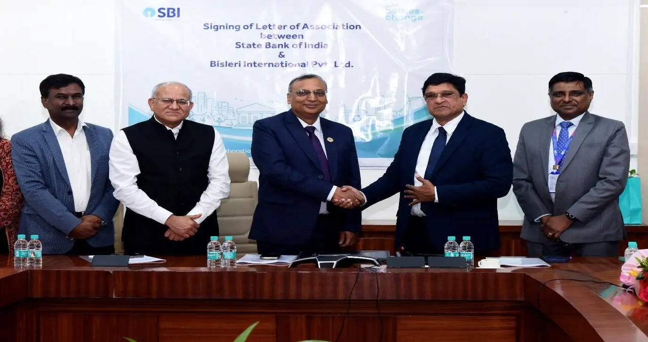 Bisleri International Partners with State Bank of India to Drive Responsible Plastic Waste Management Under its 'Bottles for Change' Initiative