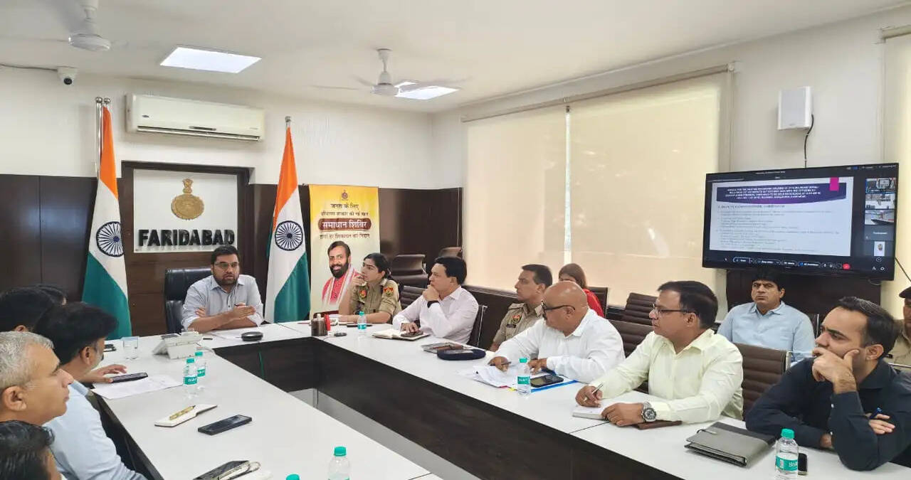 सूरजकुंड दिवाली मेले की तैयारियां समय रहते पूरी करें अधिकारी : डीसी आयुष सिन्हा