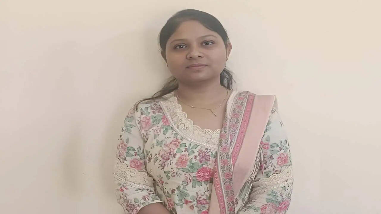 &nbsp;MP News: 10 हजार की रिश्वत लेते लेडी सब इंजीनियर गिरफ्तार, 20 हजार की कर रही थी मांग