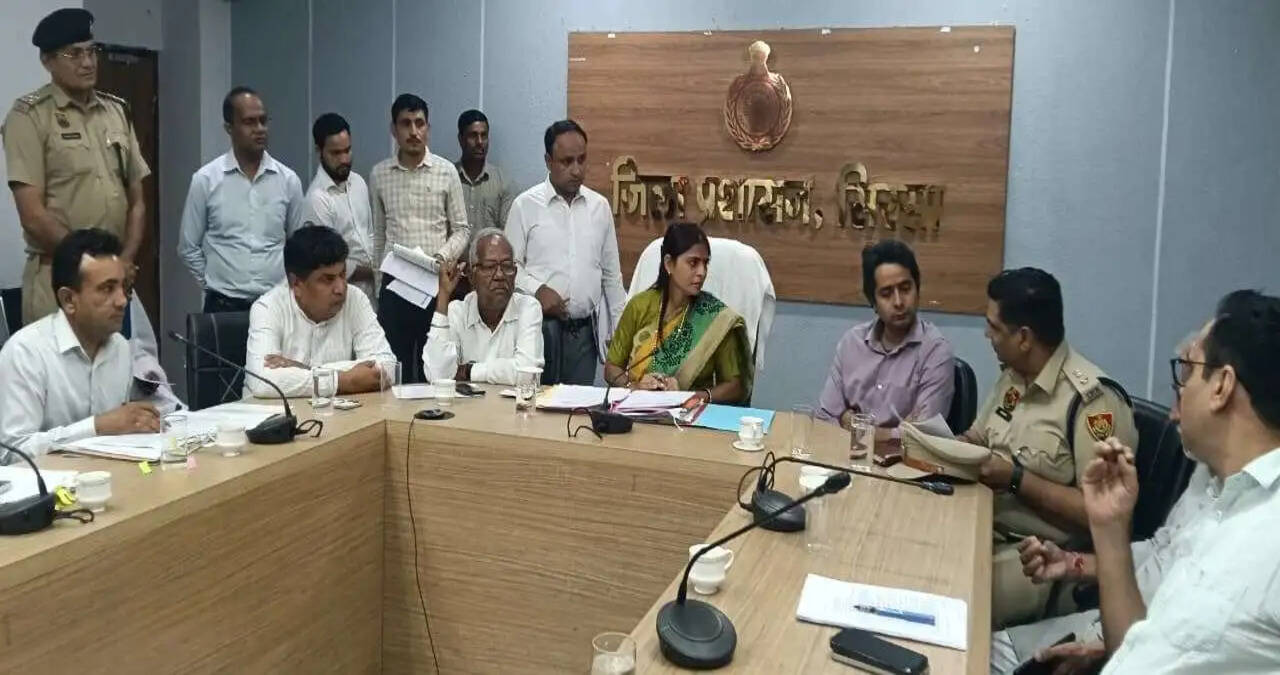 &nbsp;शिकायतों की जांच में देरी न करें अधिकारी, सभी पक्षों को सुनवाई में करें शामिलरू उपाध्यक्ष रेणु डाबला